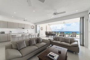 Télévision, chaîne hi-fi