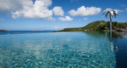 Villa NEO – Iconic 6-Bedroom Ultra-Luxury Masterpiece Above St. Jean Beach