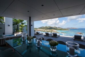 Outdoor dining - Your own piece of paradise right above the beach of St. Jean (Marigot)