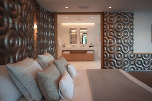 6 bedrooms, iron/ironing board, WiFi, bed sheets - Your own piece of paradise right above the beach of St. Jean (Marigot)