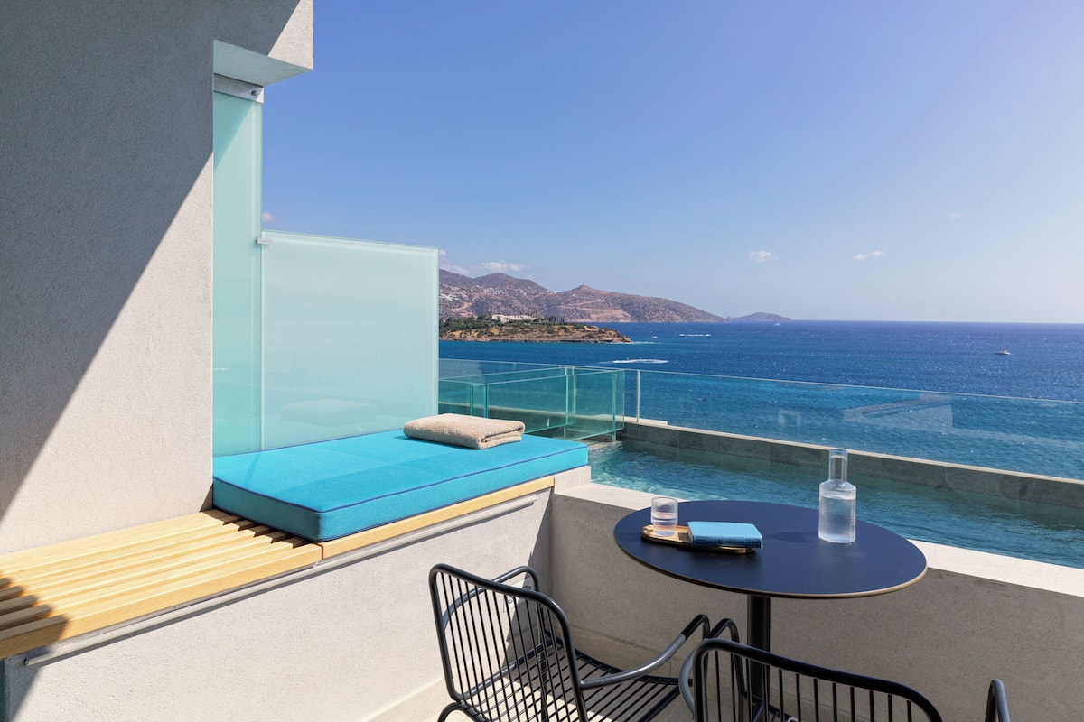 Suite, 1 Bedroom (Individual Plunge Pool) | Terrace/patio