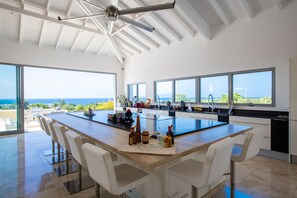 Fridge, microwave, oven, stovetop - Newly 5 bedroom luxury villa with an amazing view with GYM and Tennis Court (Marigot)