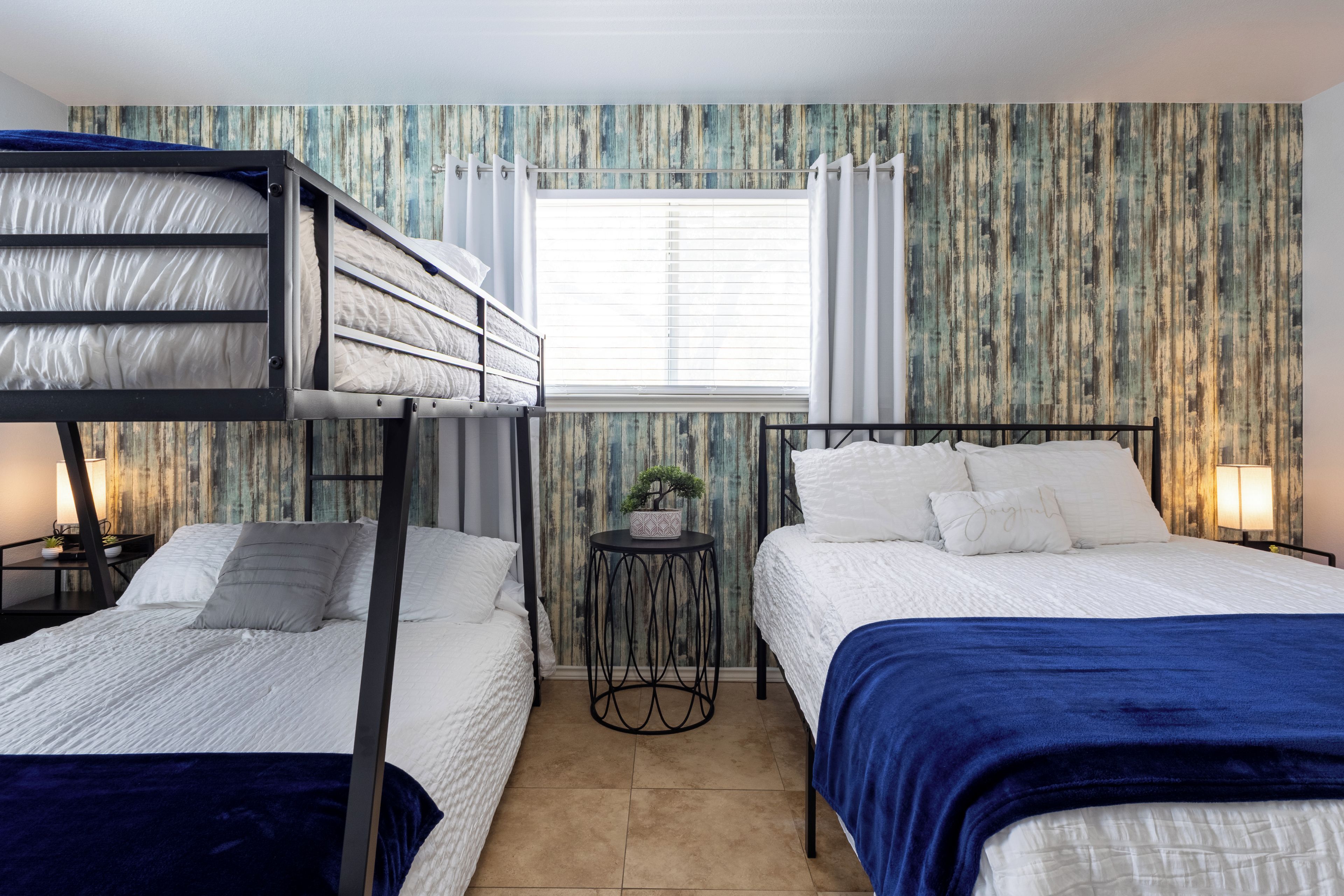 2 bedrooms, iron/ironing board, WiFi (free), bed sheets