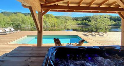 Maison de Campagne Avec Piscine et Spa Domaine de la Voûte 8/10 Personnes