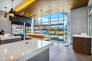 Snack bar