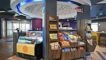 Snack bar