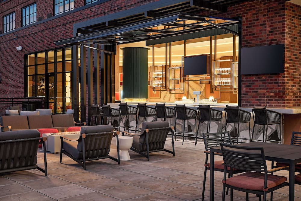 Lively Hotel On Oak Oklahoma City, Tapestry By Hilton