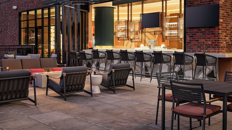 Lively Hotel On Oak Oklahoma City, Tapestry By Hilton