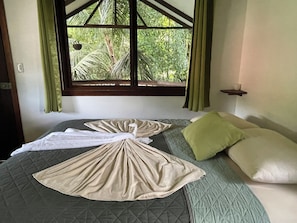 1 chambre, lit parapluie, Wi-Fi, draps fournis