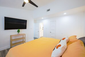 3 bedrooms, iron/ironing board, WiFi, bed sheets