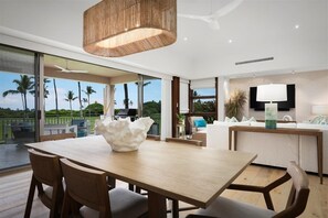 Dining - Fairway Villa 110D – Bright & Modern | Onsite Staff & Daily Housekeeping (Kailua Kona)