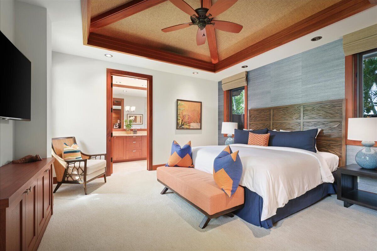 4 bedrooms, internet, bed sheets