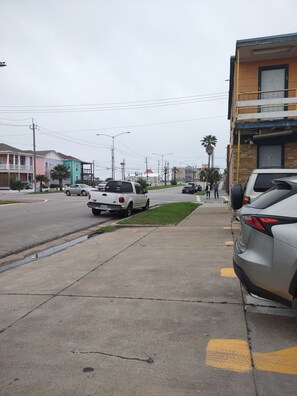 Front of property - Rosenberg Motel (Galveston)