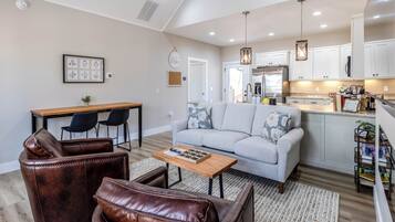 Smart TV, fireplace, DVD player