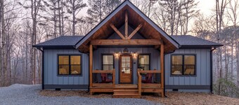 River View Getaway by 2DC