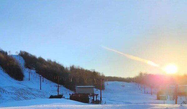 Snow and ski sports