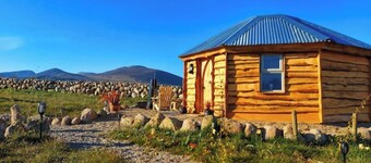 The Wren's Log Cabin Willowtree Glamping Mournes