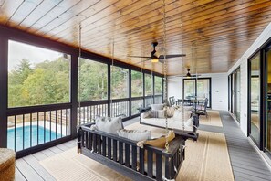 Property grounds - Serene mountain view home with private pool, firepit, dry sauna, & AC (Cleveland)