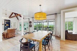 Interior - Serene mountain view home with private pool, firepit, dry sauna, & AC (Cleveland)