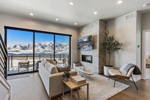 TV, fireplace, books, offices