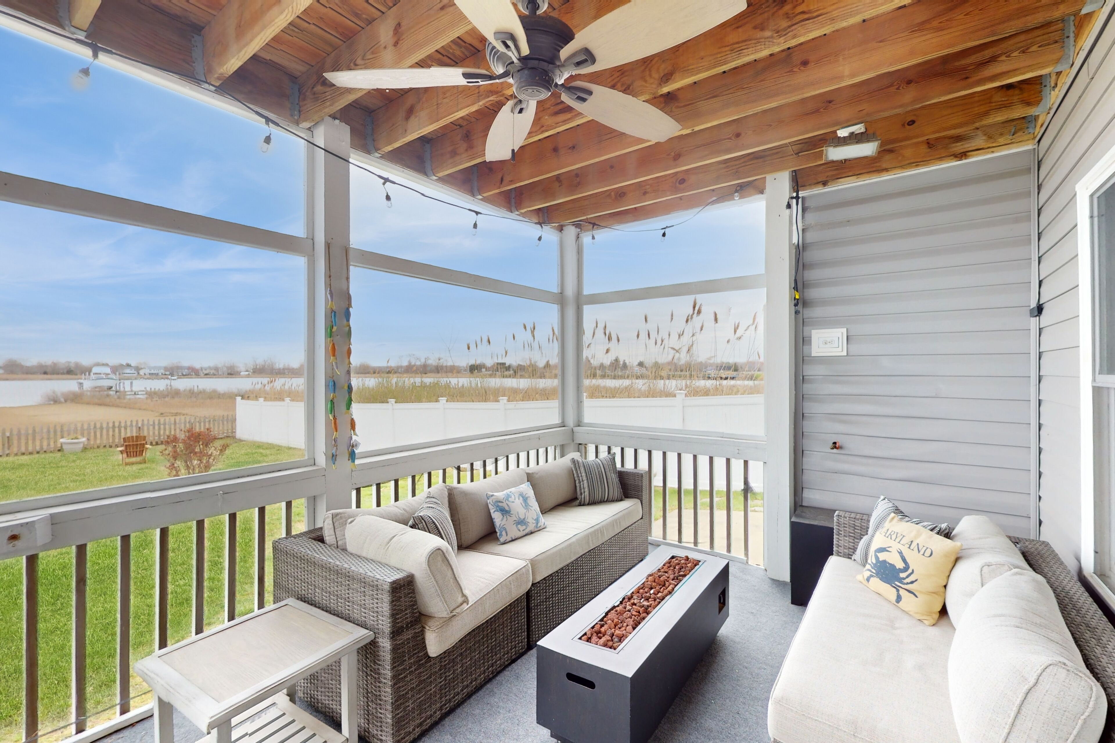 Waterfront Bay Home with Screened Porch, Gorgeous Sunsets