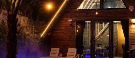 Superior-bungalow - 2 soveværelser - ikke-ryger - udsigt til pool | Skrivebord, arbejdsområde til bærbare computere, lydisolering