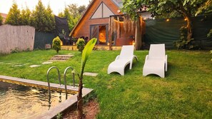 Superior Bungalow, 3 Bedrooms, Non Smoking, Pool View | Desk, laptop workspace, soundproofing, free WiFi - Maşukiye Pink House Bungalow (Kartepe)