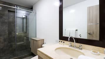 Apartamento (907) | Cozinha privada | Geladeira, micro-ondas, torradeira, liquidificador