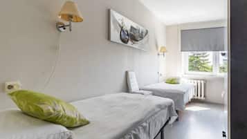 2 bedrooms, iron/ironing board, travel cot, free WiFi
