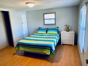 2 bedrooms, bed sheets