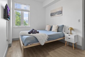 3 間睡房、書桌、熨斗/熨衫板、Wi-Fi