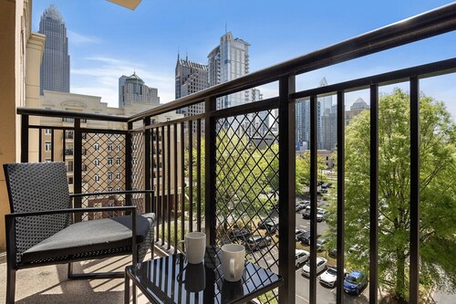 Carolina Cove | Free Parking, Spacious, City Views