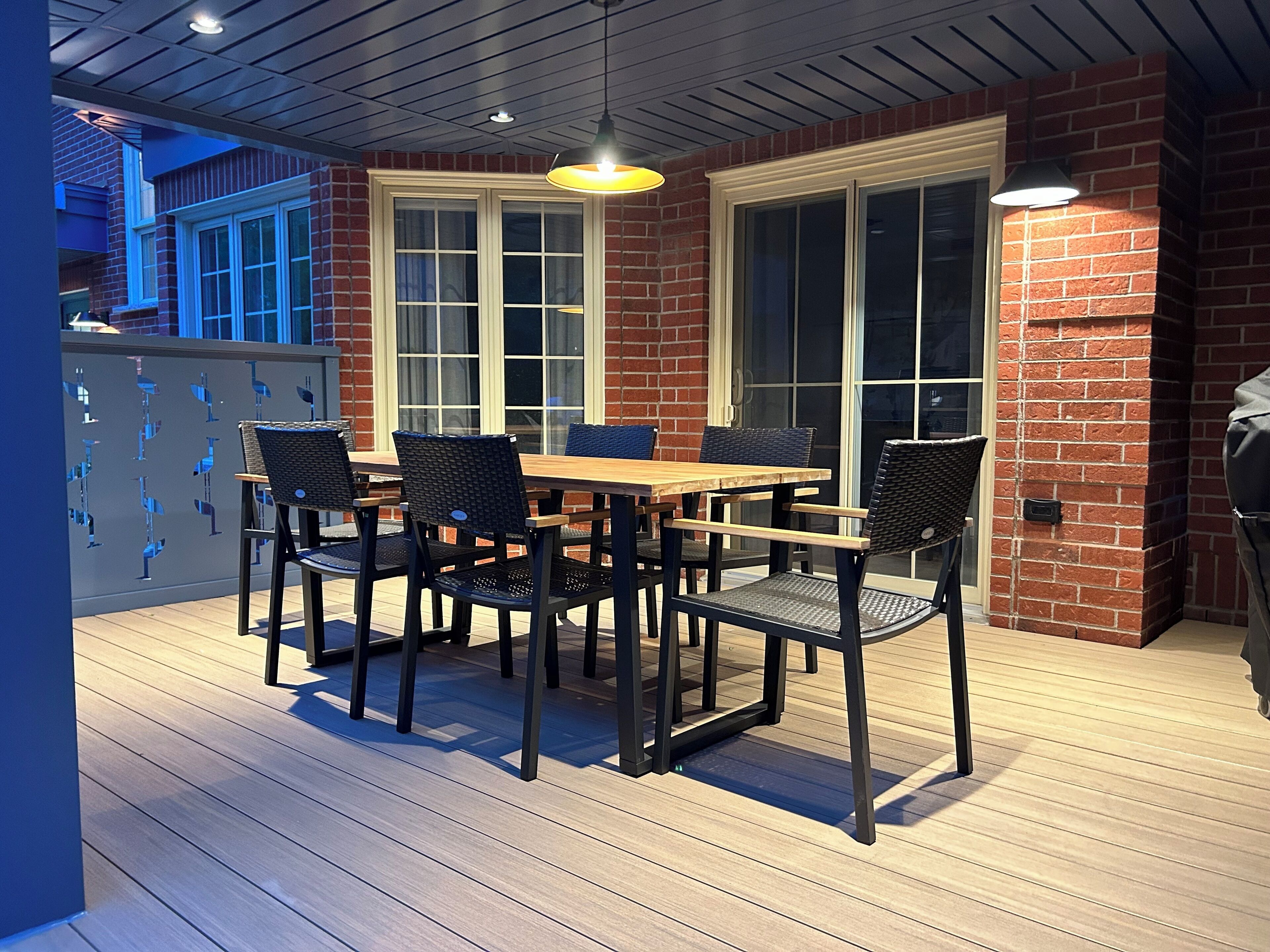 Deluxe Studio Suite, Courtyard View | Terrace/patio