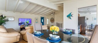 Family Vacation Home, Spa & Big Pool, Game Room, 8 minutes to Disney✨