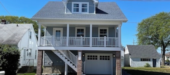 Relax in This Charming 4BR, 2BA PPB Vacation Home