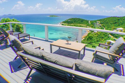 25 %  off August and September dates! Fall asleep to the sound of the ocean! 