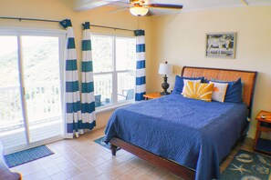 3 bedrooms, in-room safe, iron/ironing board, free WiFi - April and May dates available !5 min to Salt Pond!! Beautiful villa! (St. John)