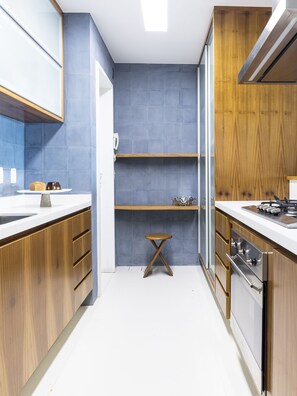 Microwave, oven, stovetop
