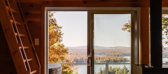 Cozy cabin - lake view