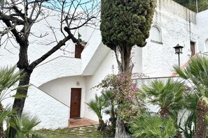 Exterior - N284 - Numana, two-room apartment with terrace overlooking the sea (Numana)