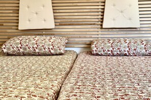 2 bedrooms, WiFi, bed sheets - S332 – Sirolo, apartment on the ground floor with courtyard and parking space (Sirolo)