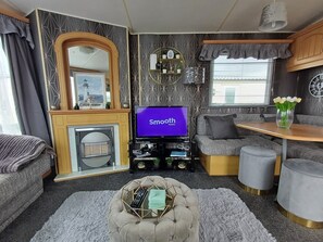 Interior - Family Caravan-pets-golden Palm-pool-arcades (Skegness)