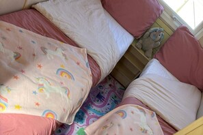 ชาเลท์ | 3 ห้องนอน, เตารีด/โต๊ะรีดผ้า, อินเทอร์เน็ตแบบใช้สาย (ฟรี), ผ้าปูที่นอน