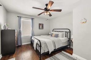 3 quartos, ferros/tábuas de passar roupa, berço de viagem, Wi-Fi