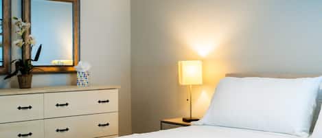 2 bedrooms, in-room safe, iron/ironing board, free WiFi