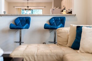 Smart TV - Cozy Pet-Friendly Retreat l Family Friendly Haven (San Antonio)