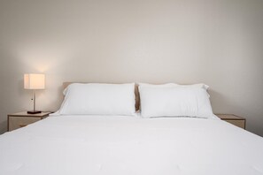 2 bedrooms, in-room safe, iron/ironing board, free WiFi