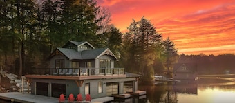 Cozy Muskoka 4-bedroom cottage on Lake Rosseau