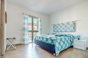 2 slaapkamers, een strijkplank/strijkijzer, wifi, beddengoed