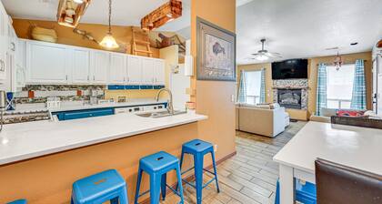 Downtown Williams Home: Walk to Shops & Dining!
